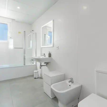 Jardines De Guadaiza Rooftop * 마르베야