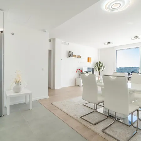 Jardines De Guadaiza Rooftop דירה