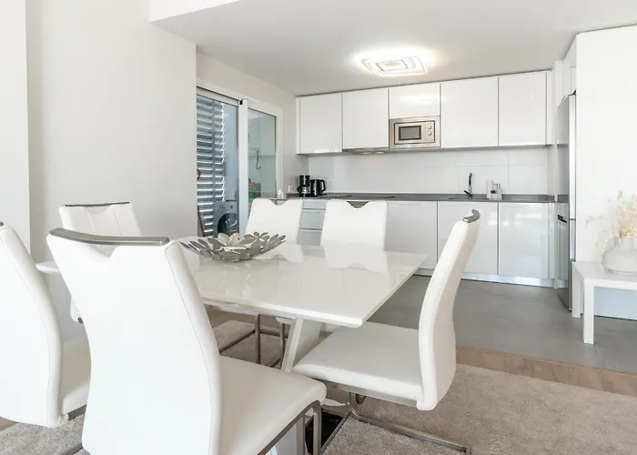 Jardines De Guadaiza Rooftop Apartament Marbella