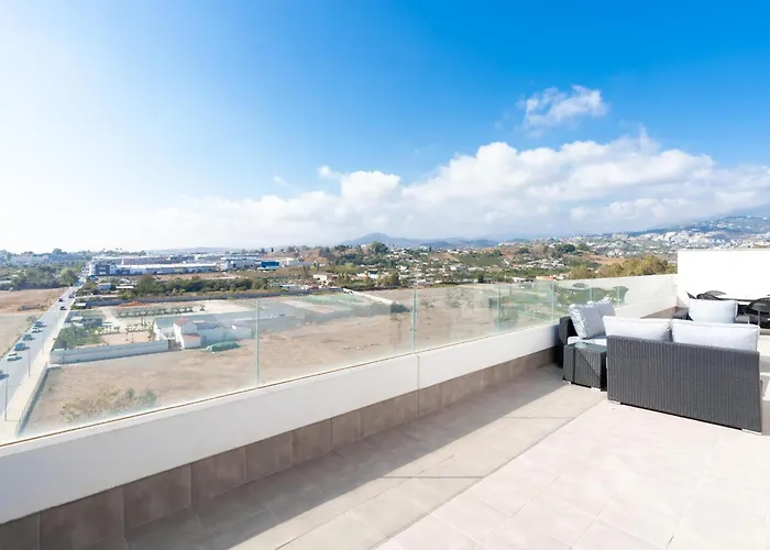 Jardines De Guadaiza Rooftop Apartment *